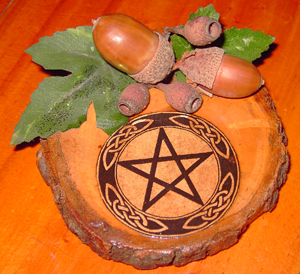 Wooden altar pentacle with Acorns